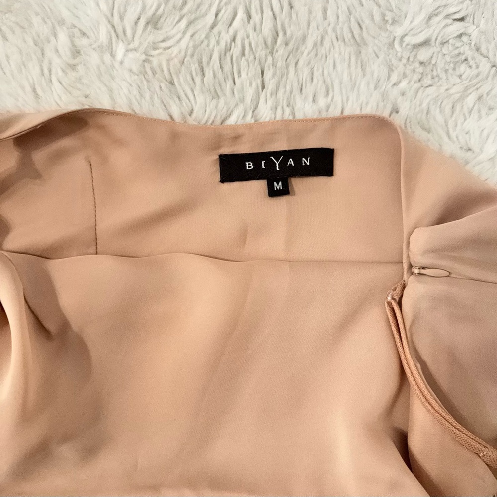 Biyan nude spaghetti strap silky tank top m - Picture 5 of 8